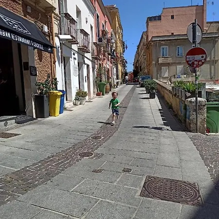 La Casetta Nel Centro דירה קליארי